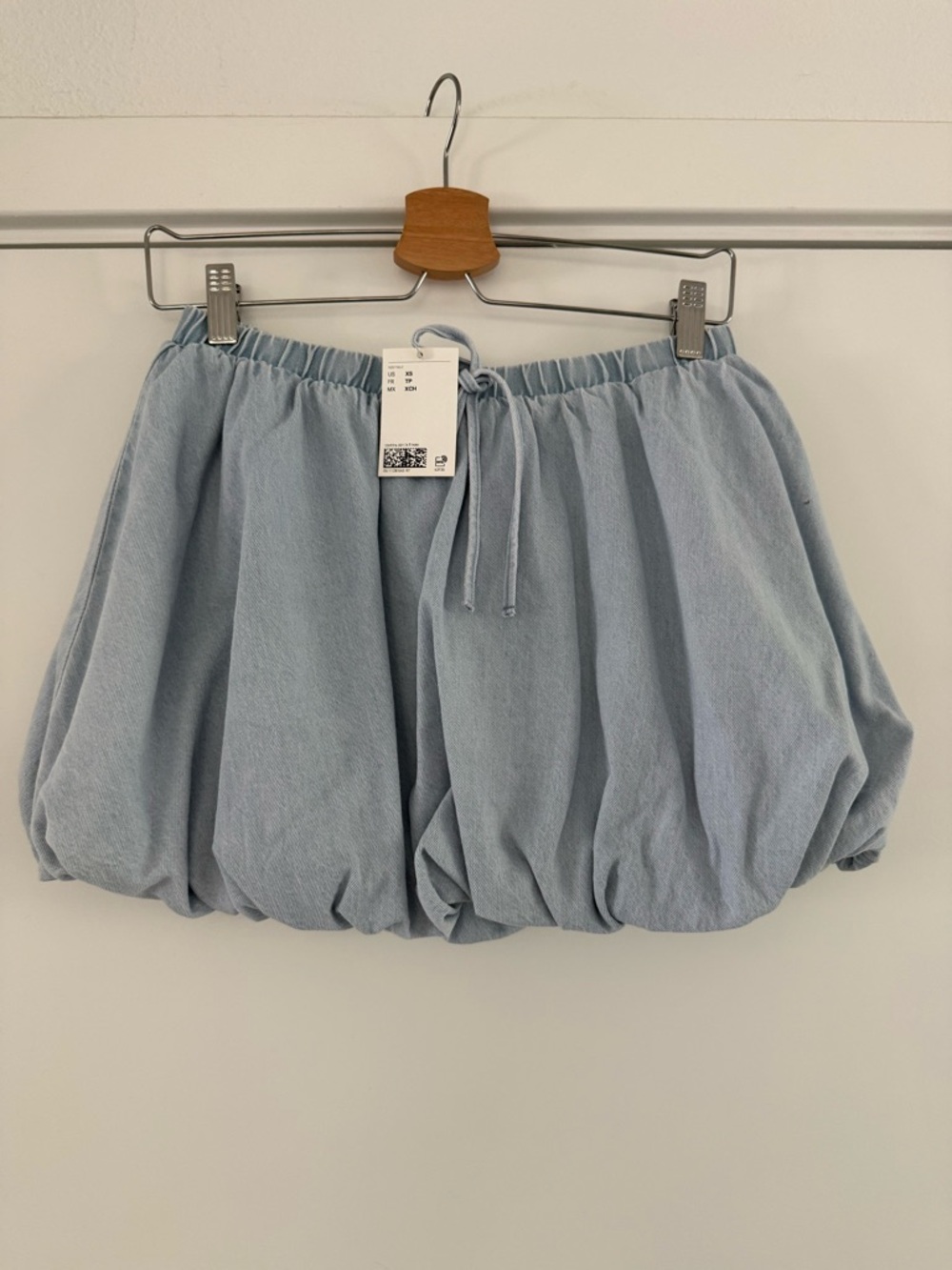 H&M Light Blue Women’s Bubble Hem Skirt - Elastic Waist